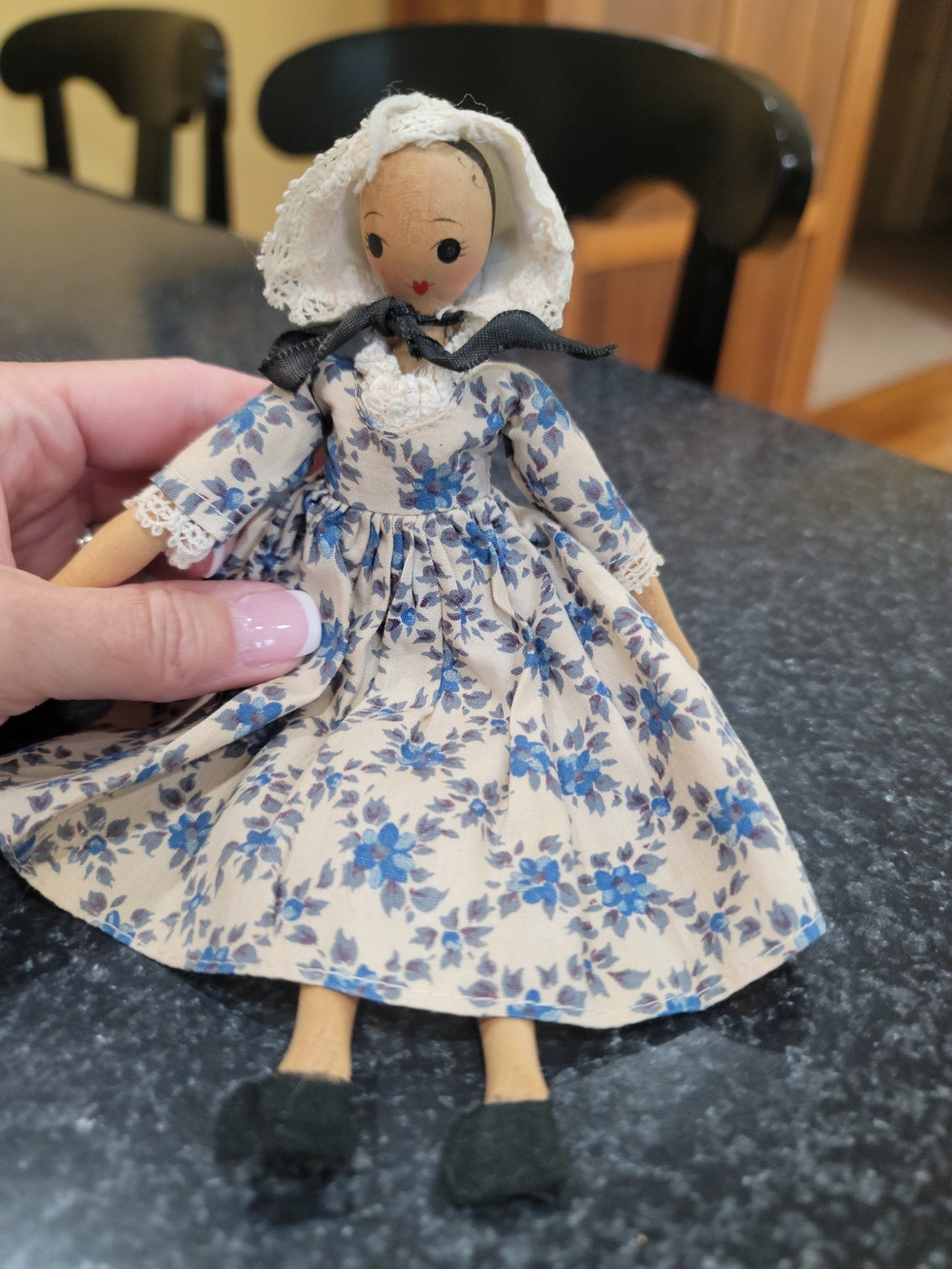 Vintage reproduction Early American "Penny Wooden" peg doll B. Shackman 1960